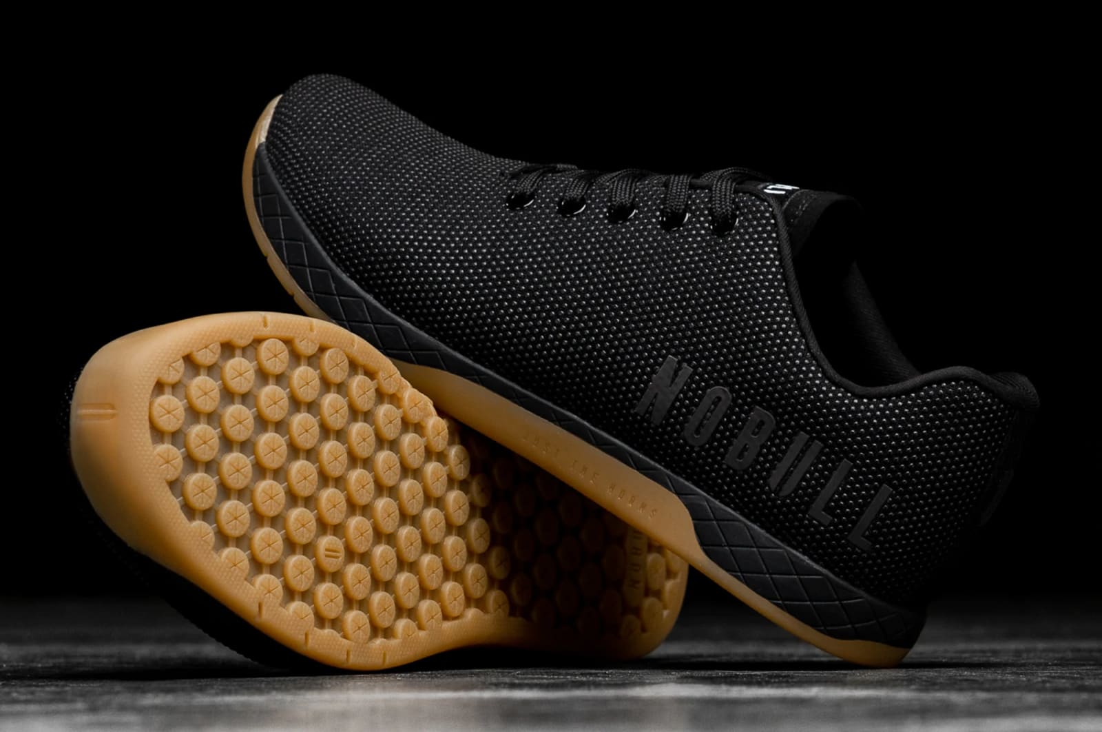 No bull black hotsell gum trainer
